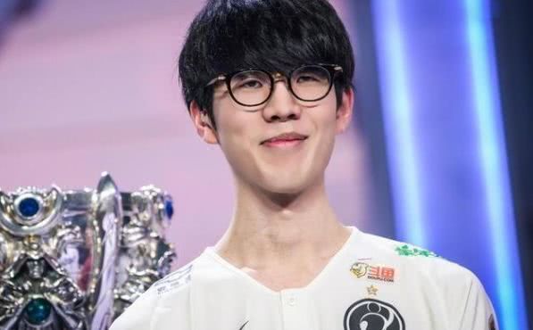 电竞比分ZywOo半程豪取7座MVP！剑指s1mple单年纪录